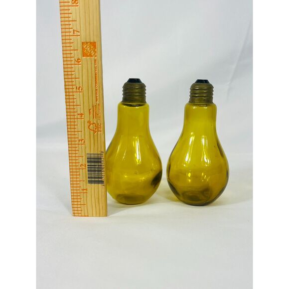 Vintage 5 1/2" Glass Light Bulb Salt and Pepper Shakers Yellow Japan - Picture 4 of 5